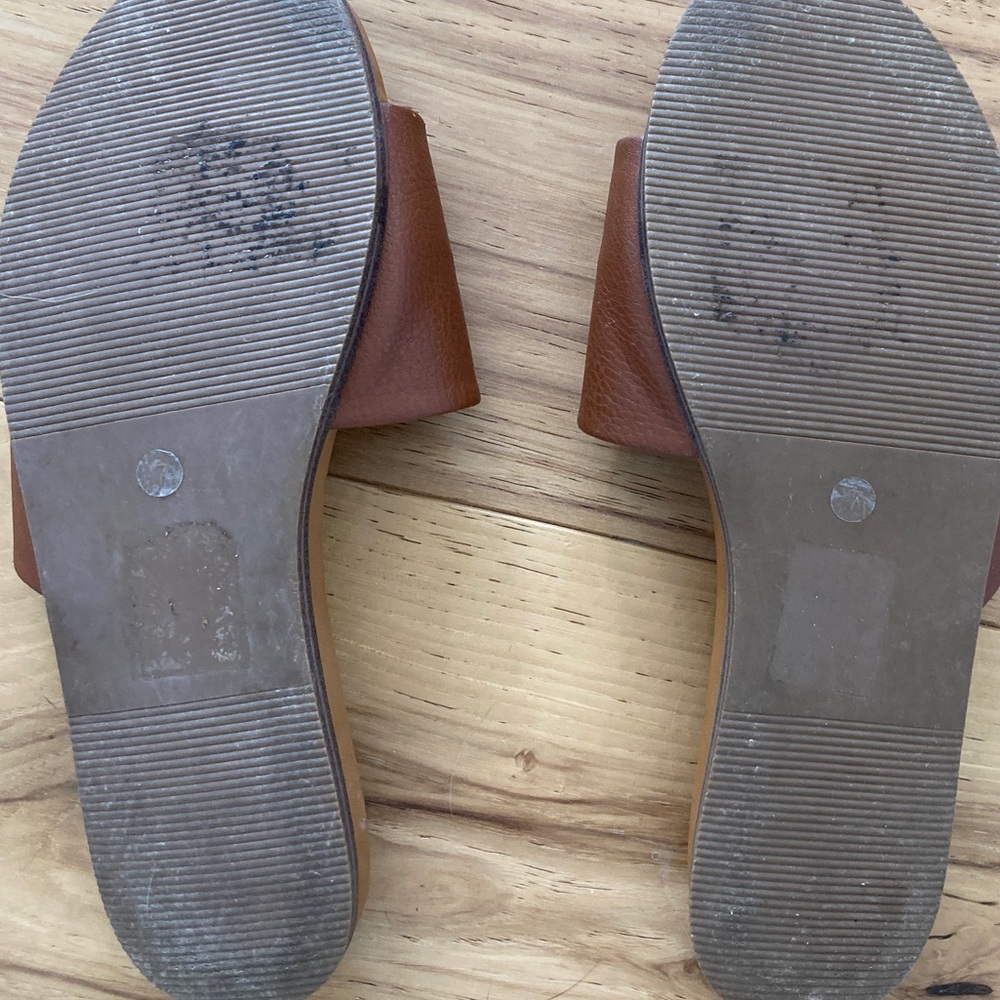 Joe Fresh Slide Sandals - Picture 2 of 3